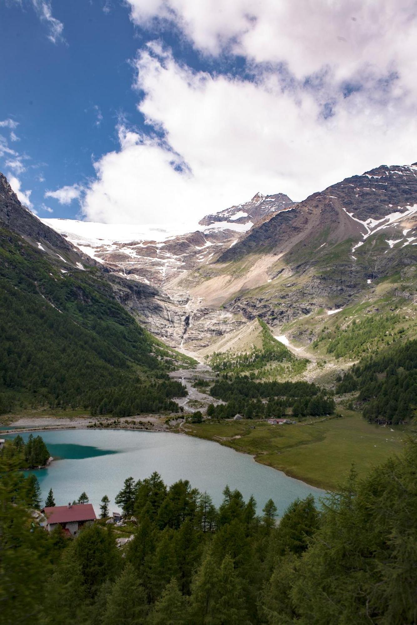 Ristorante Pensione Chalet Stazione Poschiavo Luaran gambar