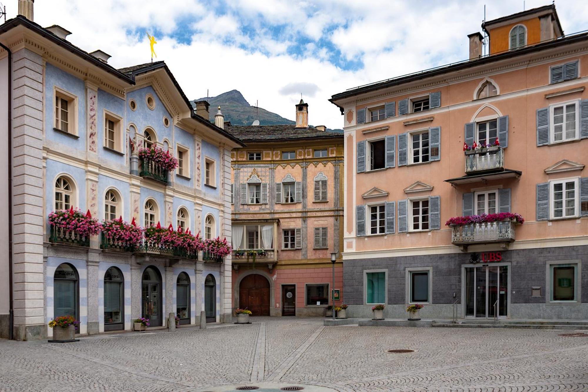 Ristorante Pensione Chalet Stazione Poschiavo Luaran gambar