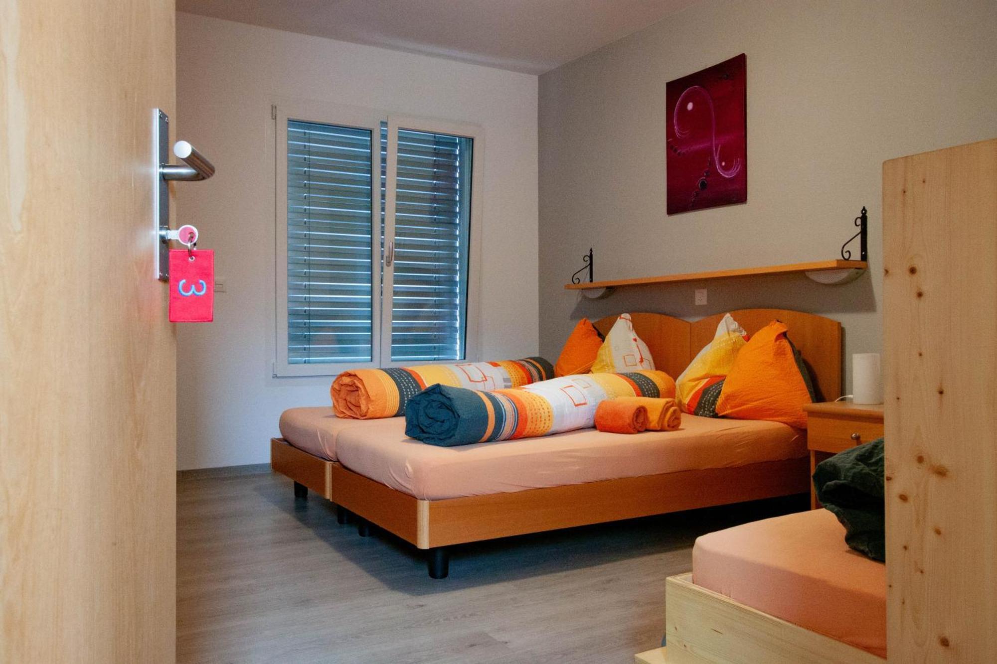 Ristorante Pensione Chalet Stazione Poschiavo Luaran gambar