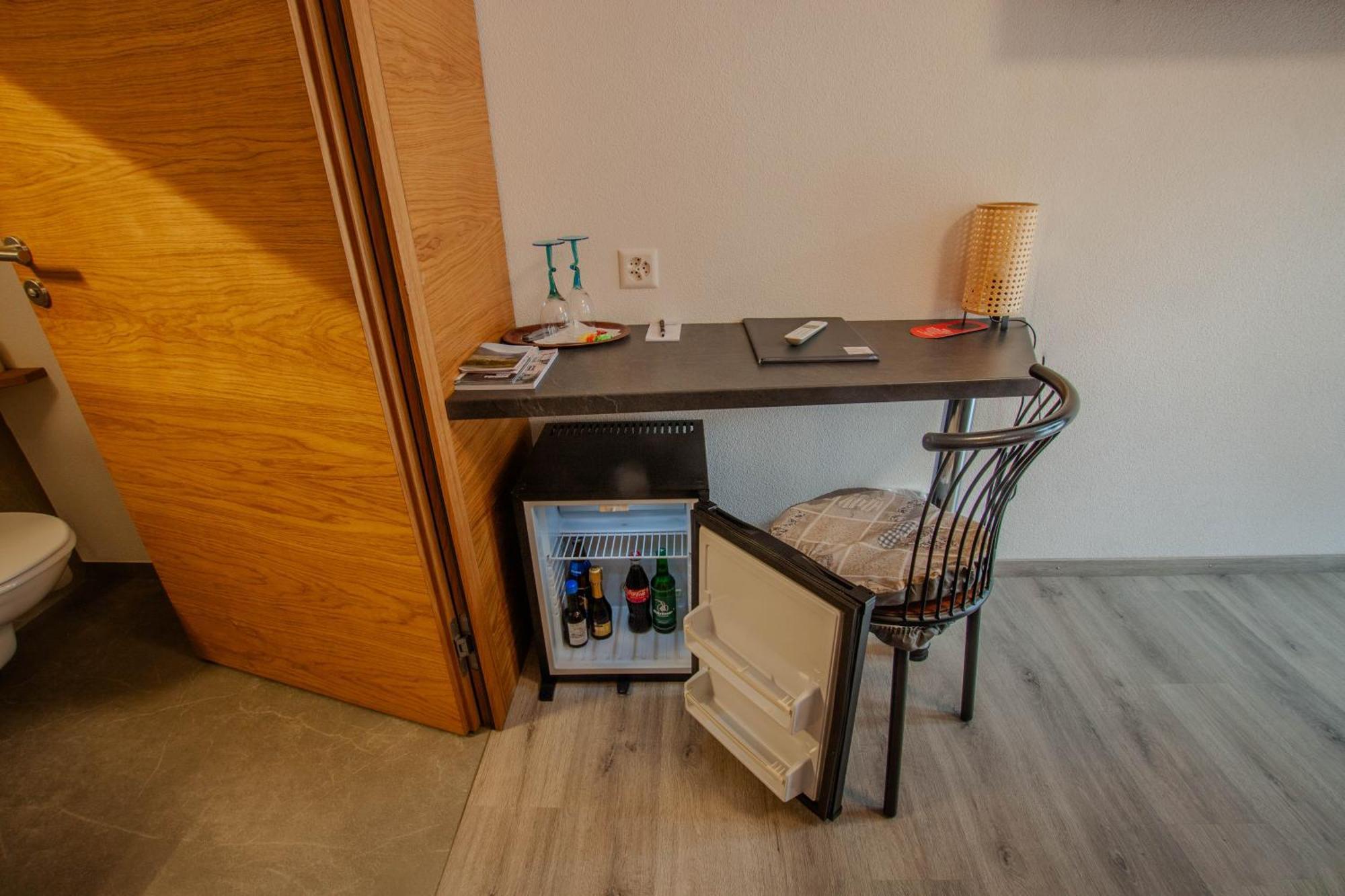 Ristorante Pensione Chalet Stazione Poschiavo Luaran gambar