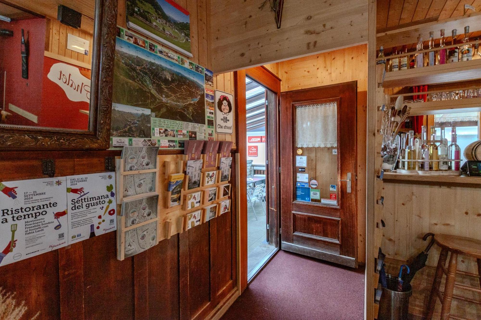 Ristorante Pensione Chalet Stazione Poschiavo Luaran gambar