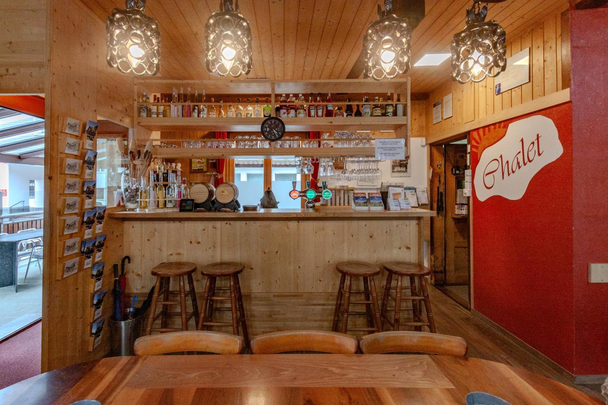 Ristorante Pensione Chalet Stazione Poschiavo Luaran gambar
