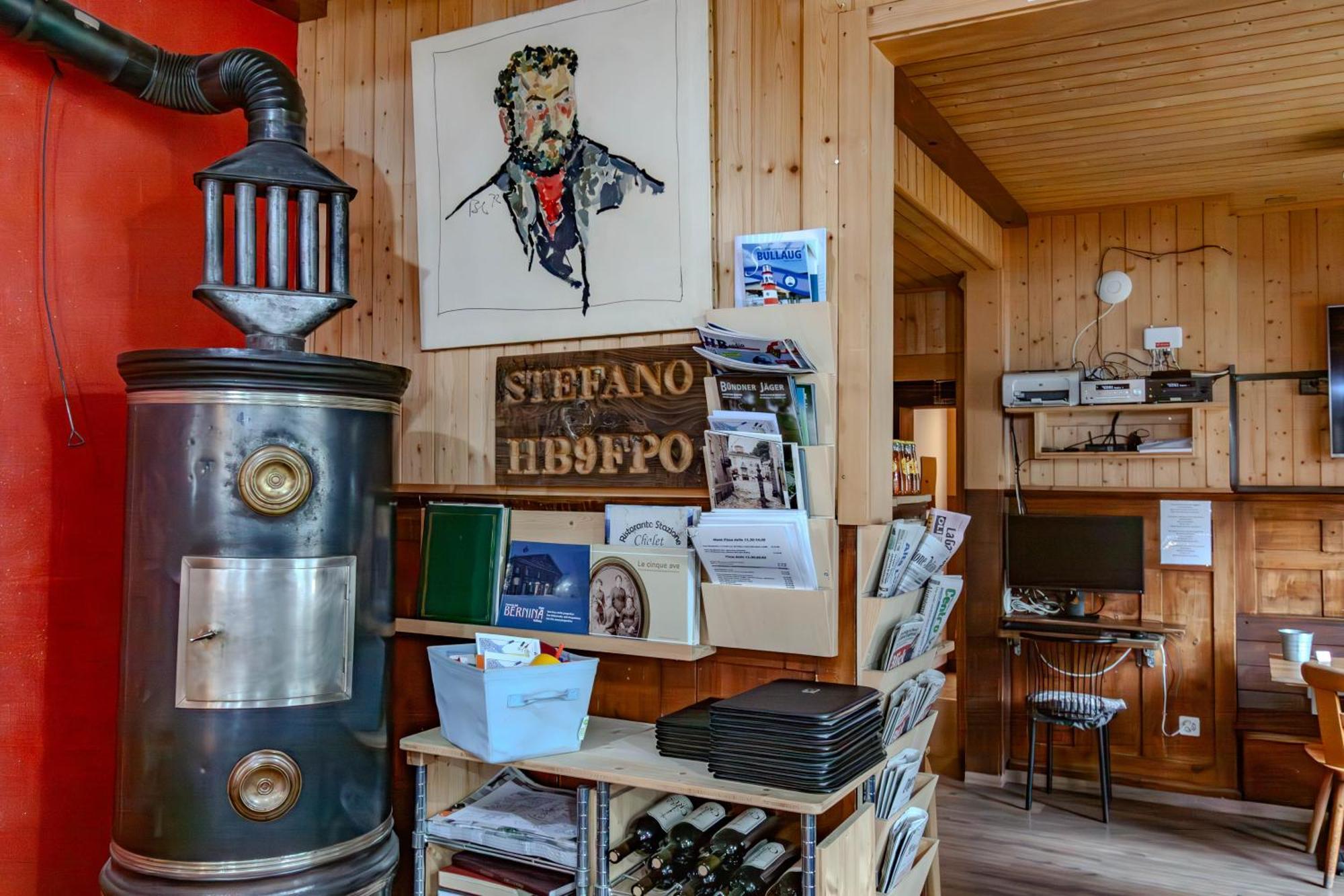 Ristorante Pensione Chalet Stazione Poschiavo Luaran gambar