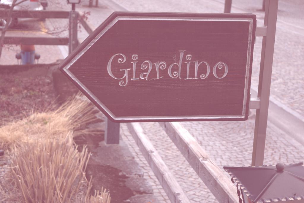 Ristorante Pensione Chalet Stazione Poschiavo Luaran gambar